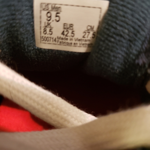 Vans off the wall​ - Picture 8 of 9